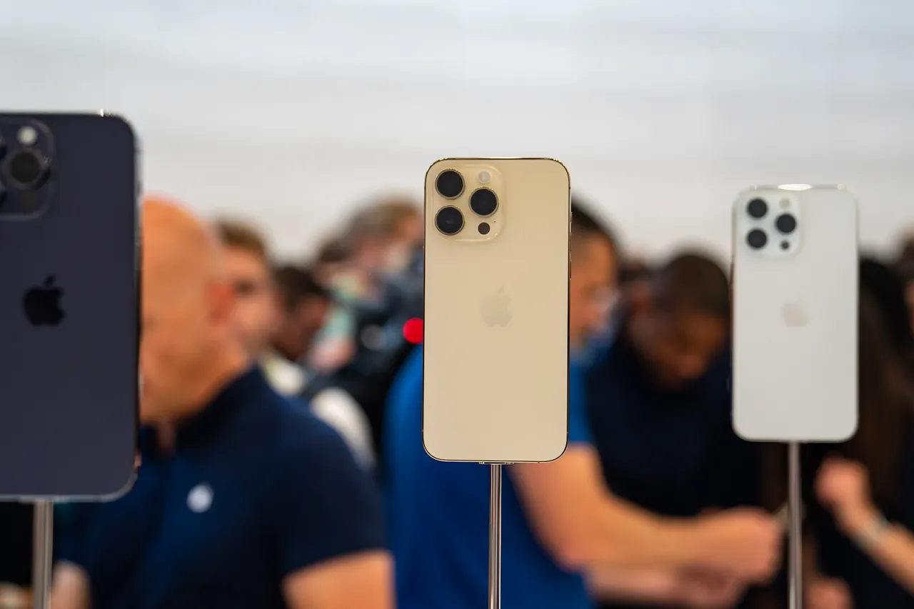 iphone 14 pro models