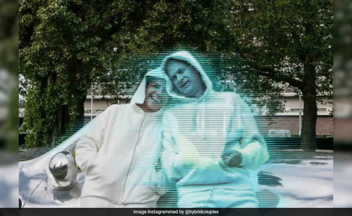 8v8n5uq8 woman to marry ai hologram