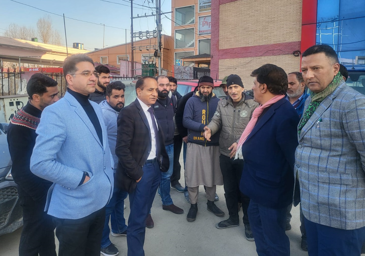 Custodian General inspects evacuee properties in Kashmir division 15
