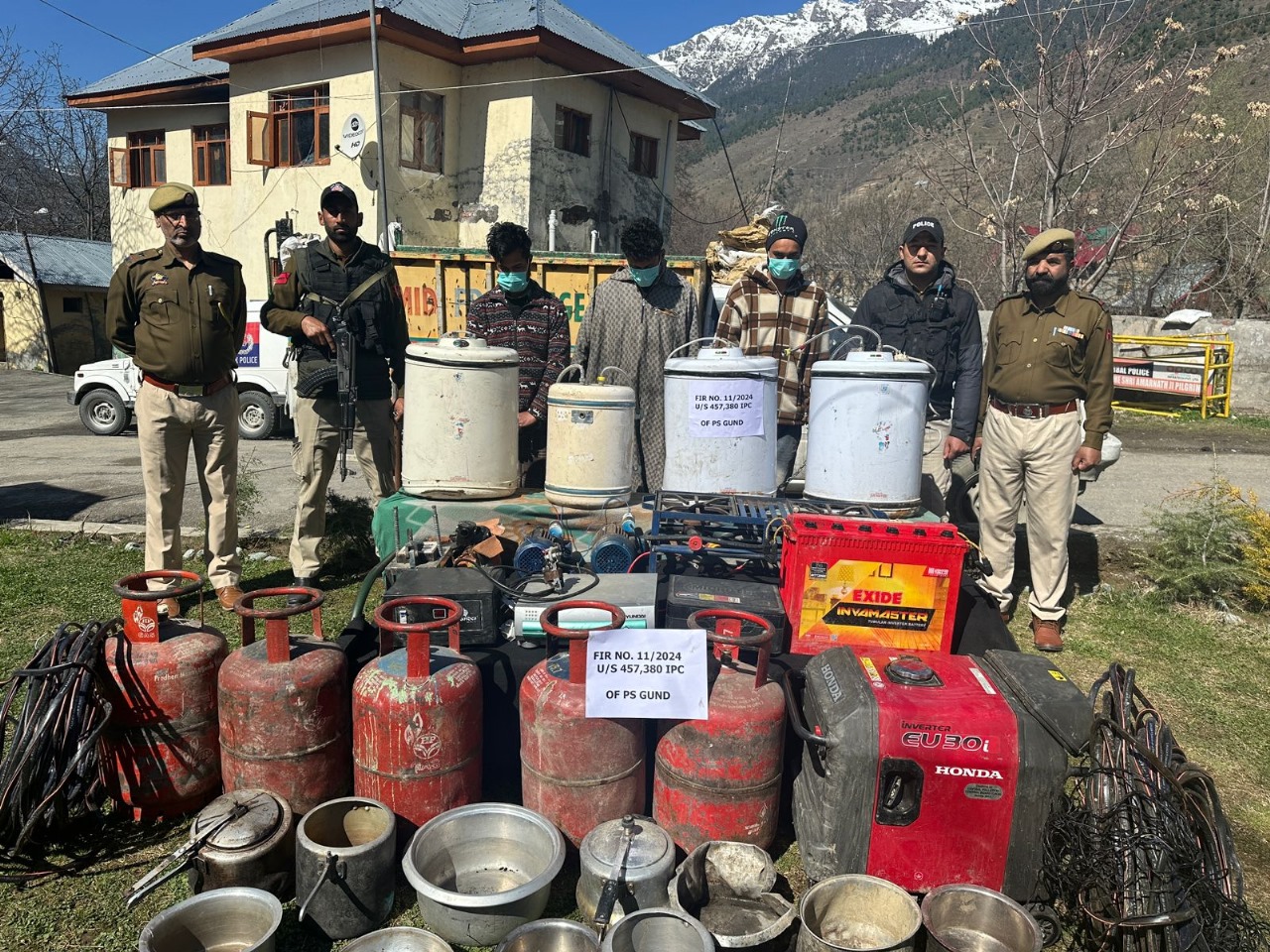 Gang of Burglars in Ganderbal