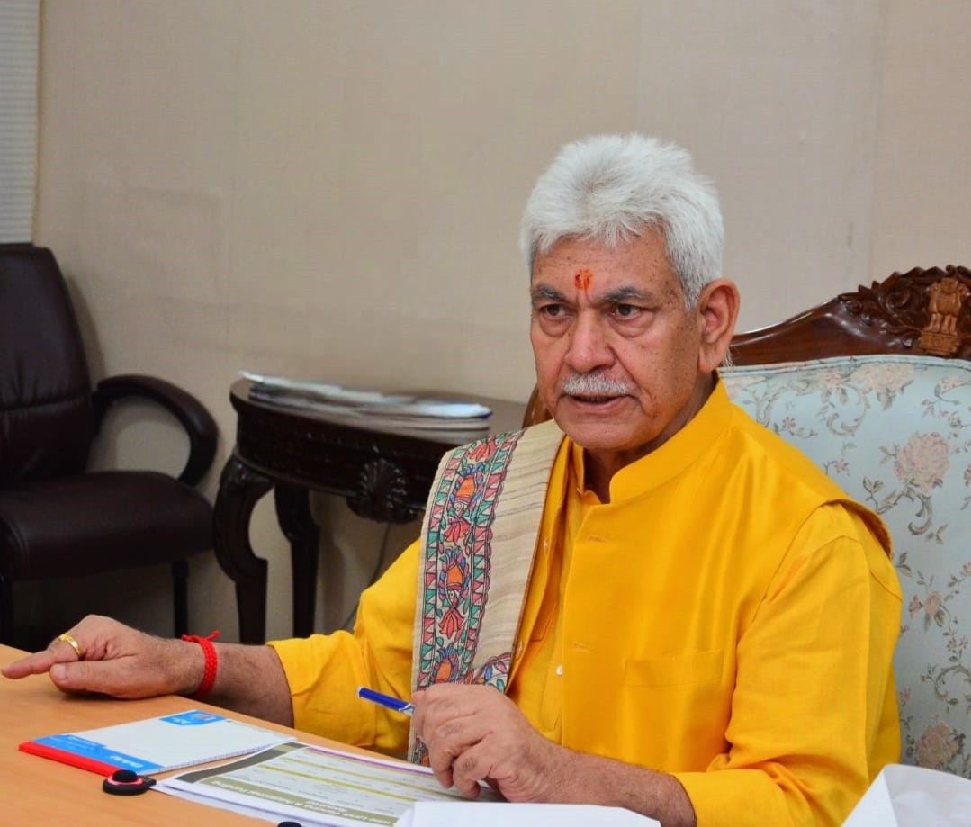 Lt Governor Sh Manoj Sinha reviews progress of Transit Accommodations for PM Package Employees 1
