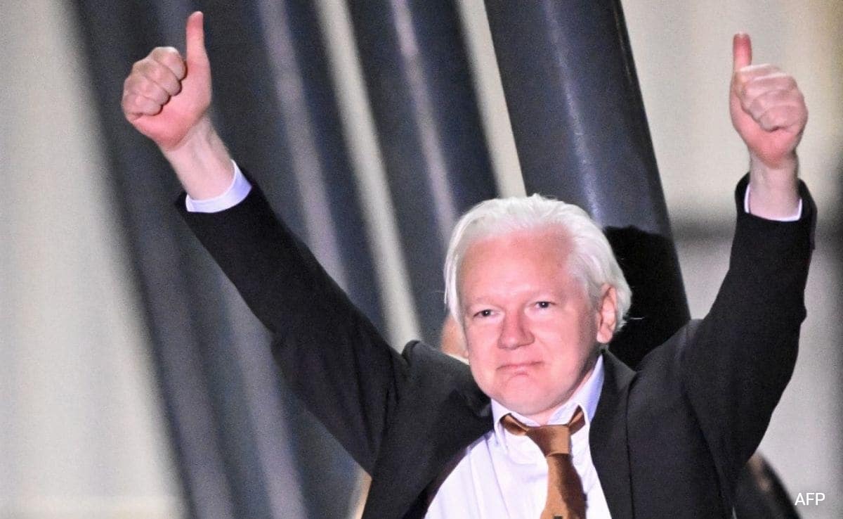 7d6e6b88 julian assange
