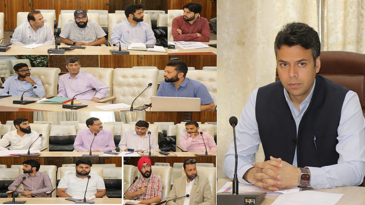 DC Srinagar chairs District Level Aadhar Monitoring Committee meeting