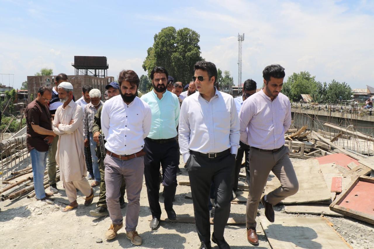 DC Srinagar 1
