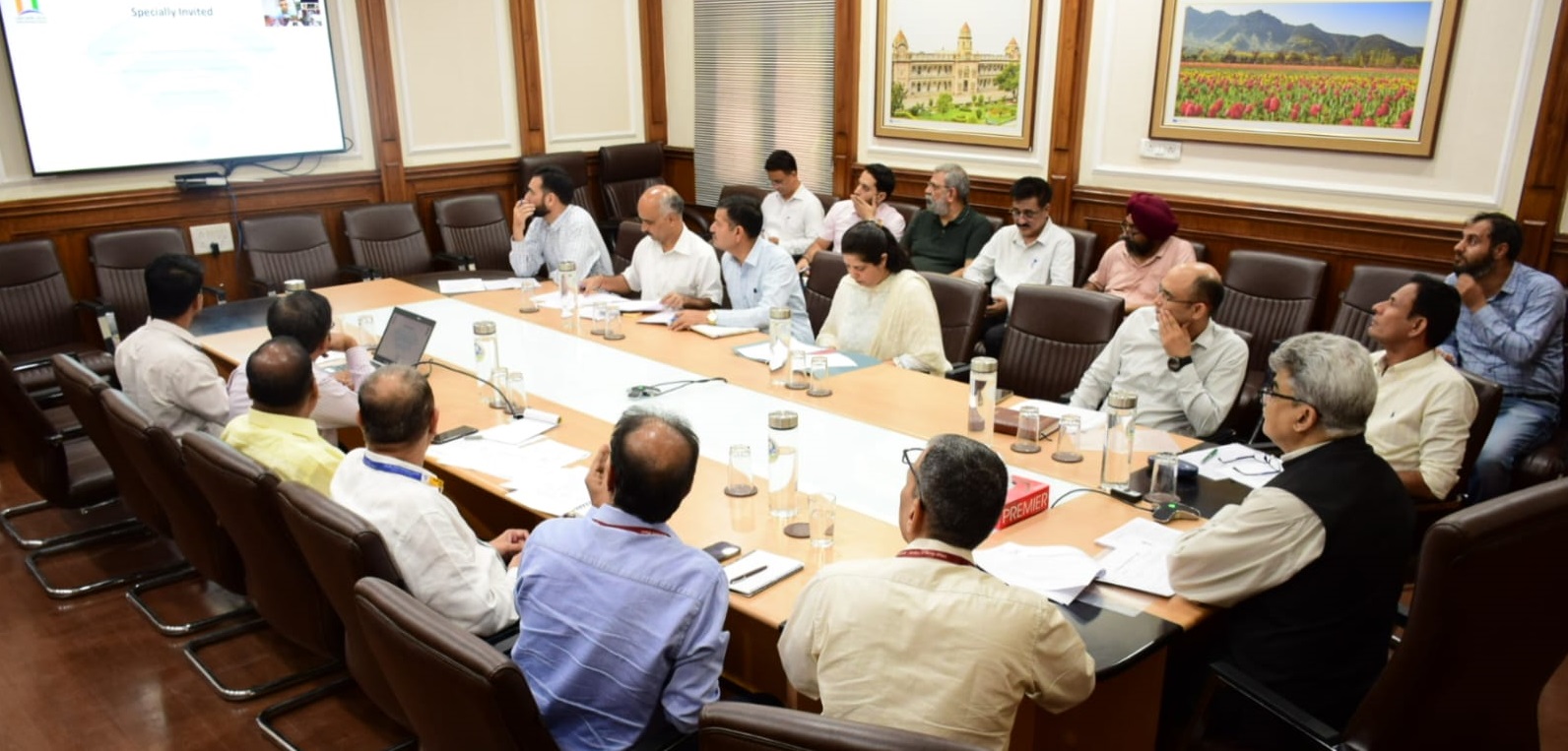 CS reviews status of high speed internet connectivity in far flung areas 27