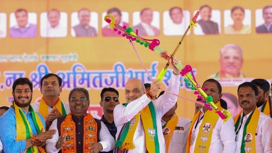 Amit Shah Sonia Gandhi 1731576342125 1731576342368