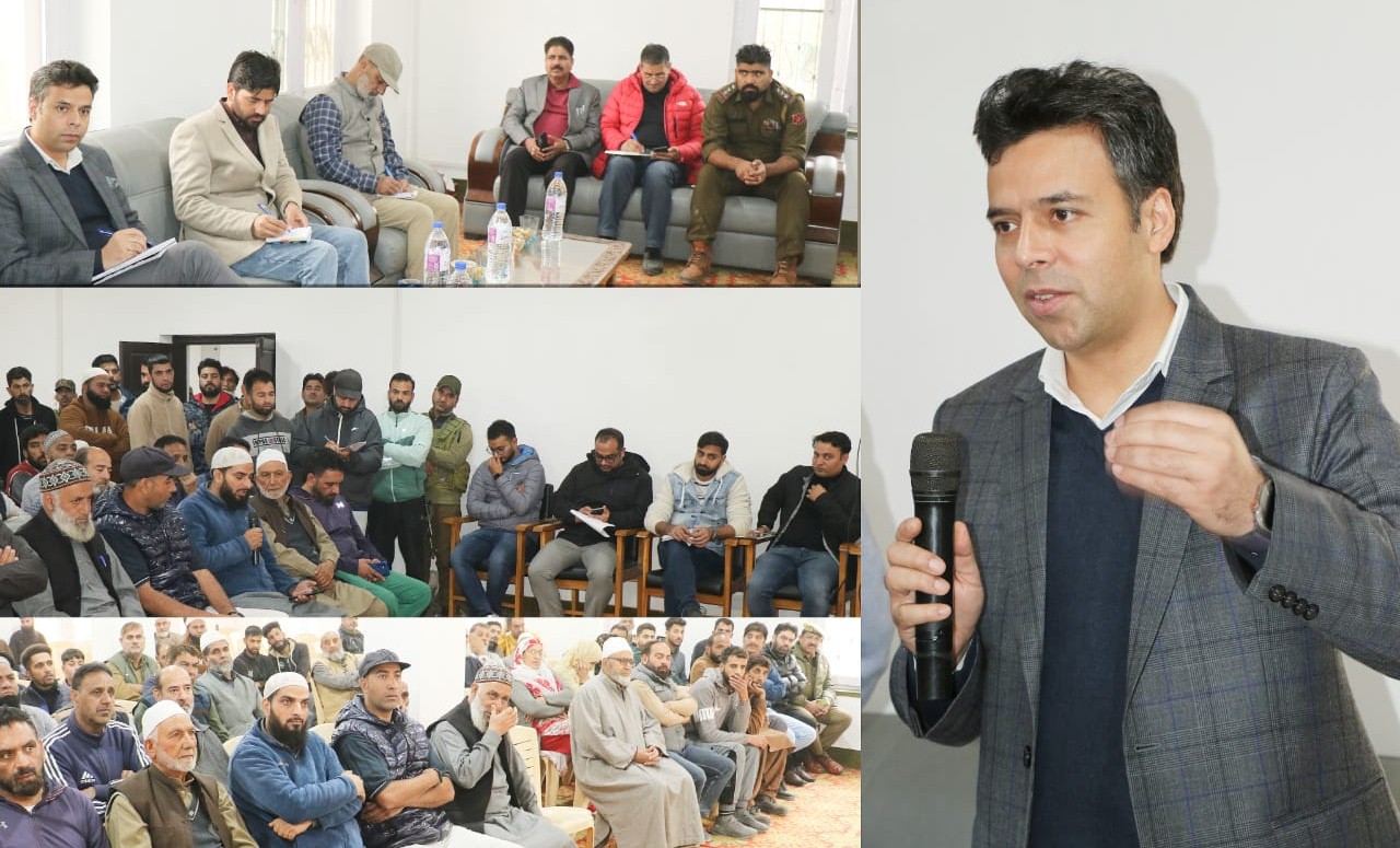 DC Srinagar visits Balhama