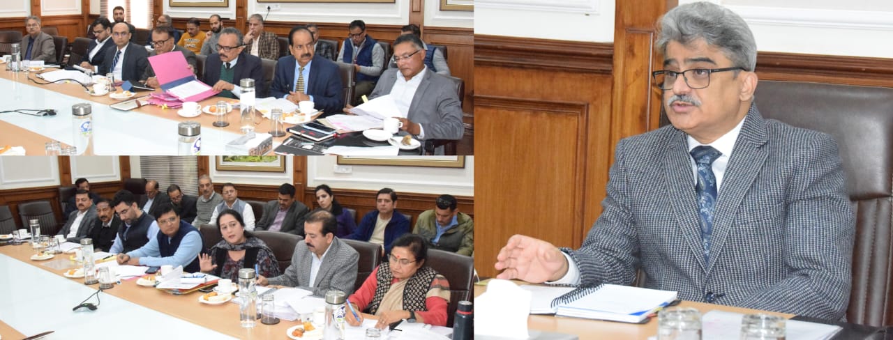 CS takes appraisal of issues confronting JK Universities