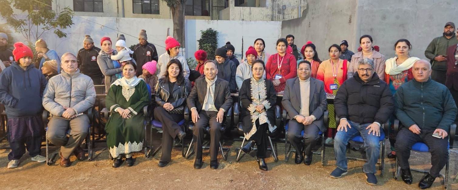 Chief Justice visits Muskan %E2%80%98Home for Children at Channi Rama reviews facilities