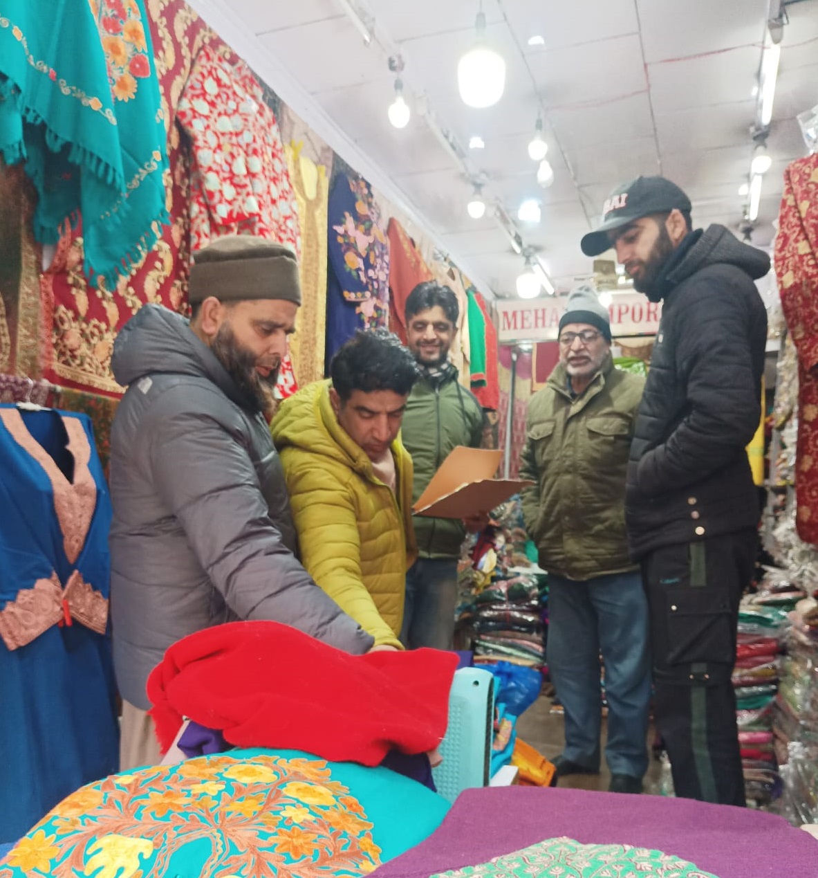 Handicrafts Depts Field Squad inspects craft showrooms 27 1