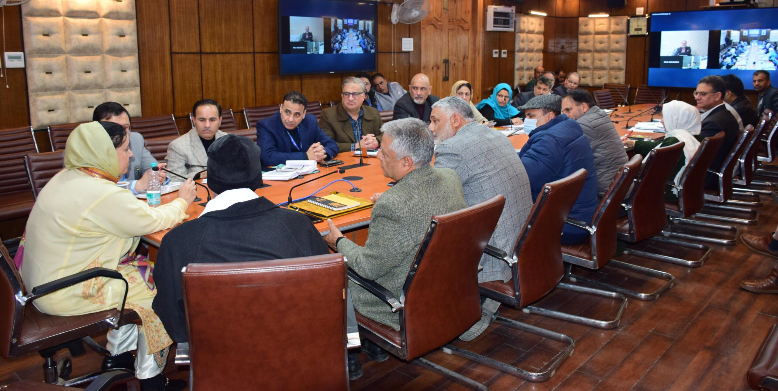 Health Minister reviews functioning of HME Social Welfare Education departments in Baramulla 19 1 scaled