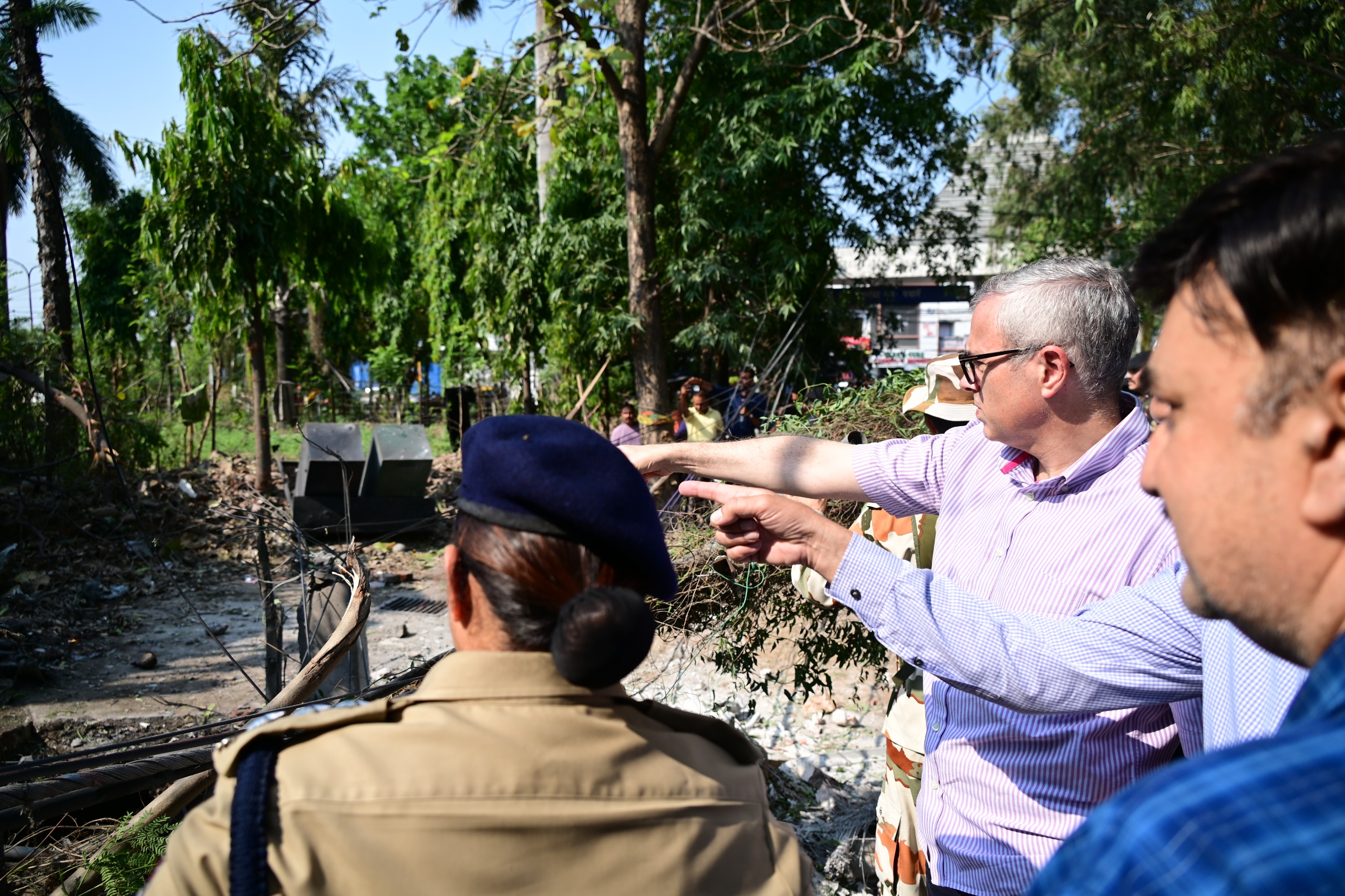 CM visits several areas in Jammu struck by shelling 10 1