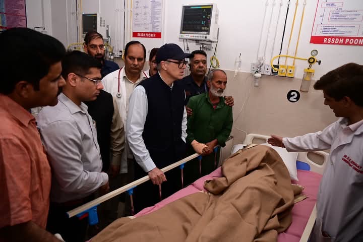 “Injured Displayed Courage, Assured Them Full Support”: CM Omar Visits Poonch Hospital 2 cd8f52f1 4250 46e5 8504 0ace2328fa5d