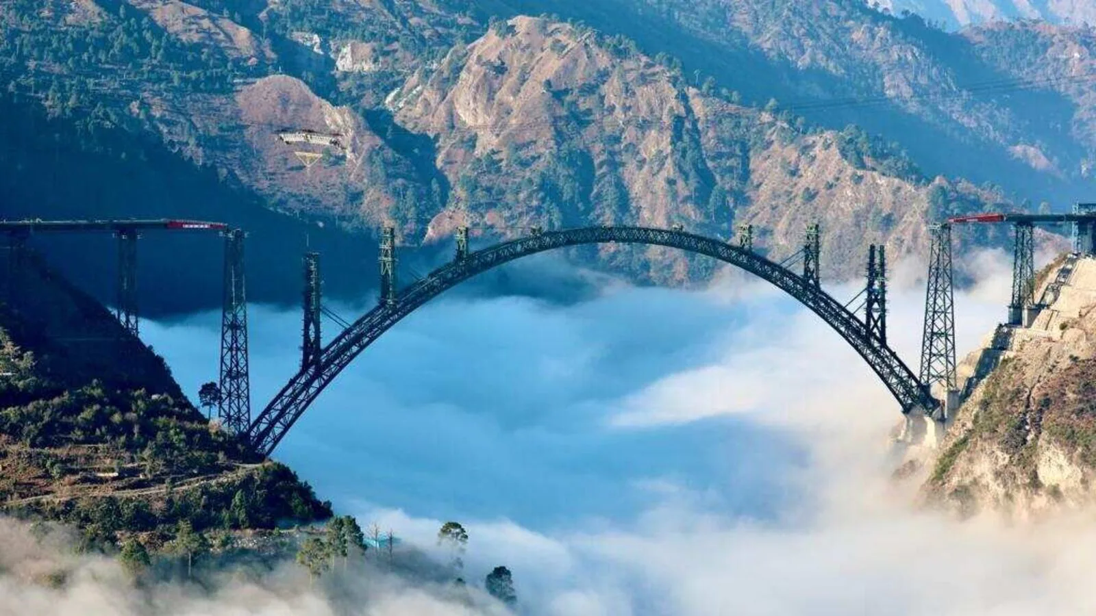 Twitter 1644300617383 1644300625887