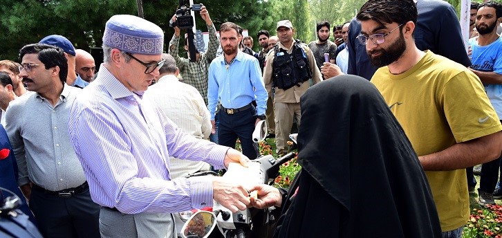 CM Omar Abdullah reaffirms social welfare as Governments primary responsibility 11