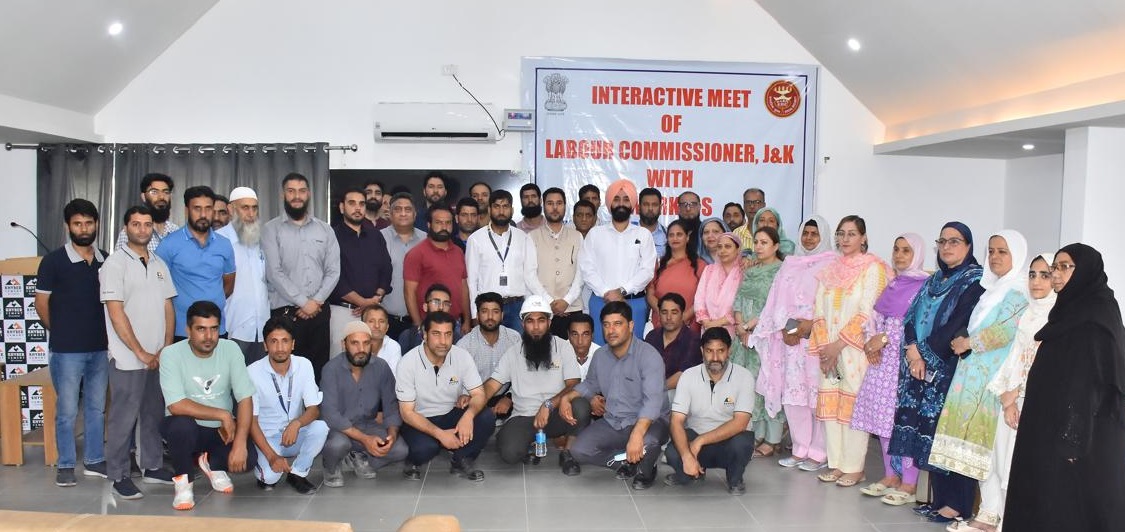 Labour Commissioner engages with workers and employers at Khanmoh 13