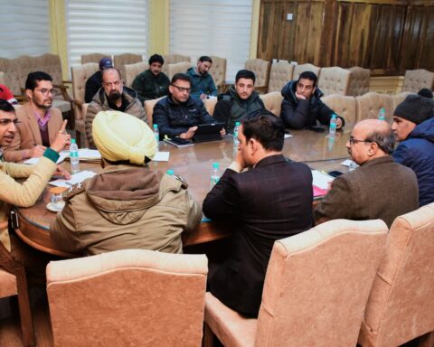 Div Com Kashmir for Vibrant Winter Tourism Activities at Sonamarg