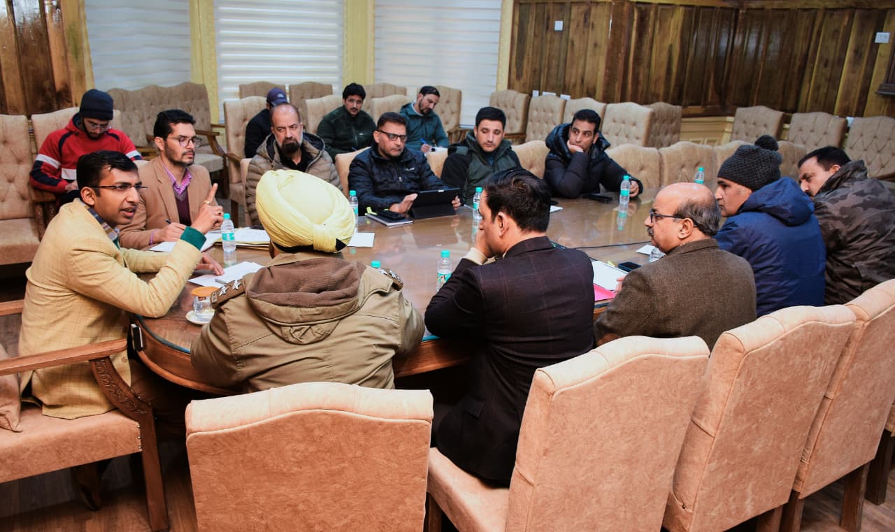 Div Com for vibrant winter tourism activities at Sonamarg