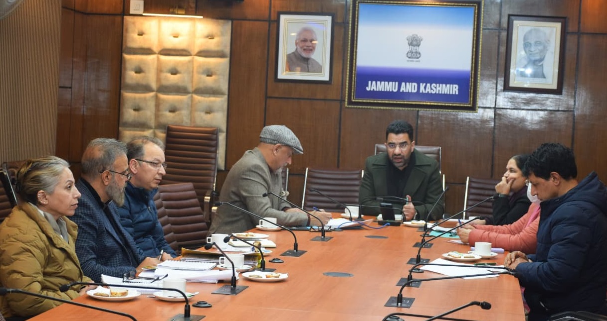 Health Secy reviews winter preparedness