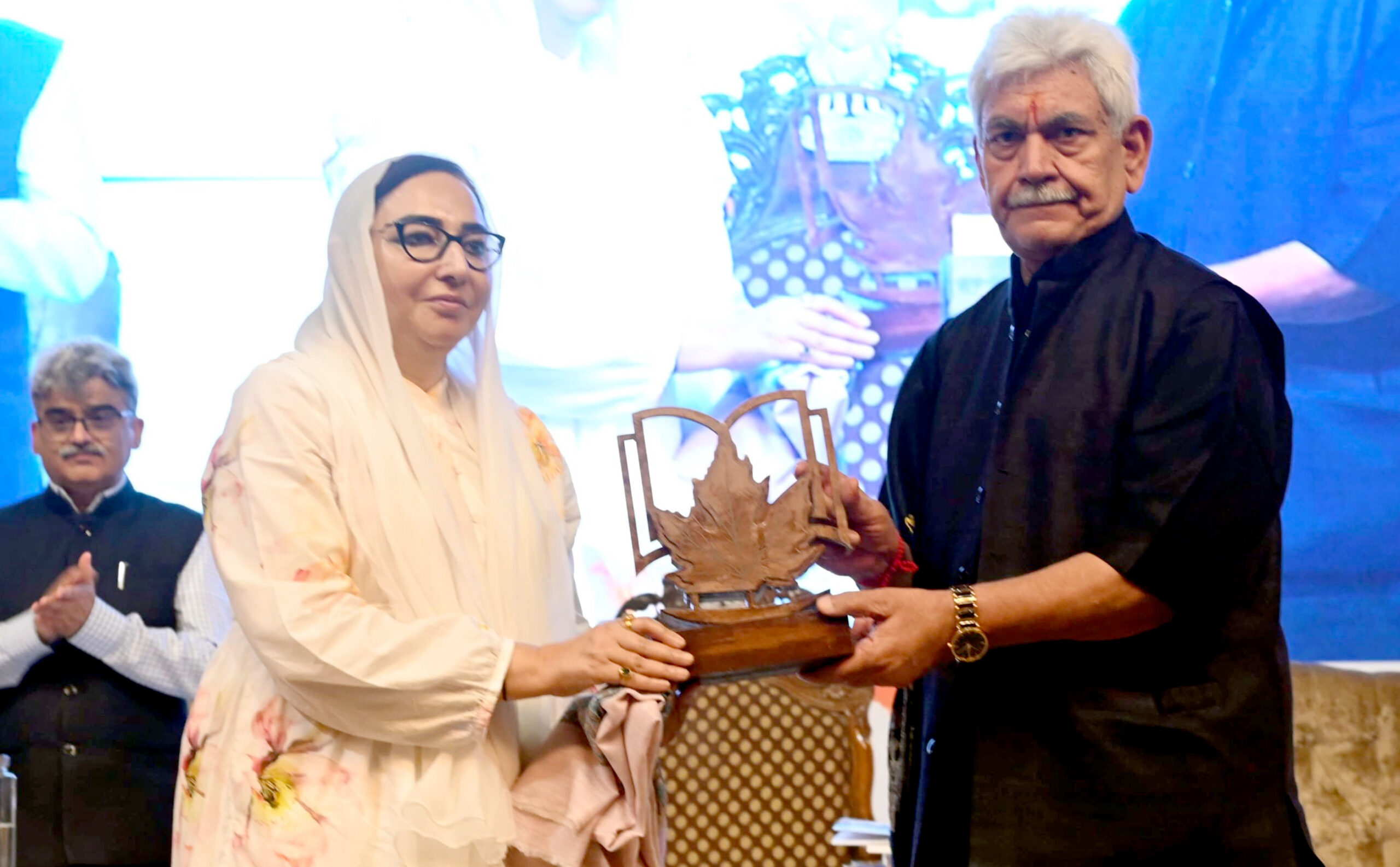 Lieutenant Governor Sh Manoj Sinha Attends Chinar Book Festival 7 scaled