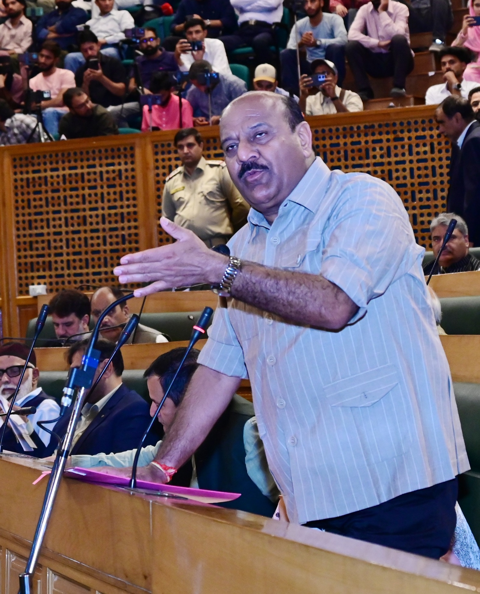 DY CM Govt intensifies relief restoration measures in Rajouri Poonch seeks IMCT assessment 25