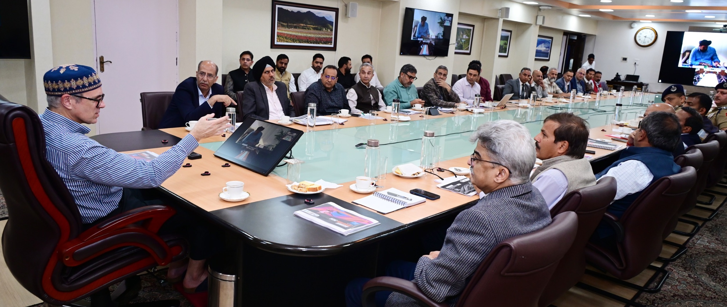 CM Omar Abdullah reviews preparations for Kashmir Marathon 6
