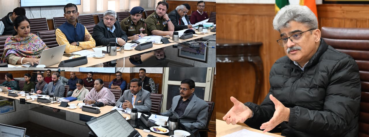 CS Dulloo reviews multi pronged traffic management plan for Jammu Srinagar 16